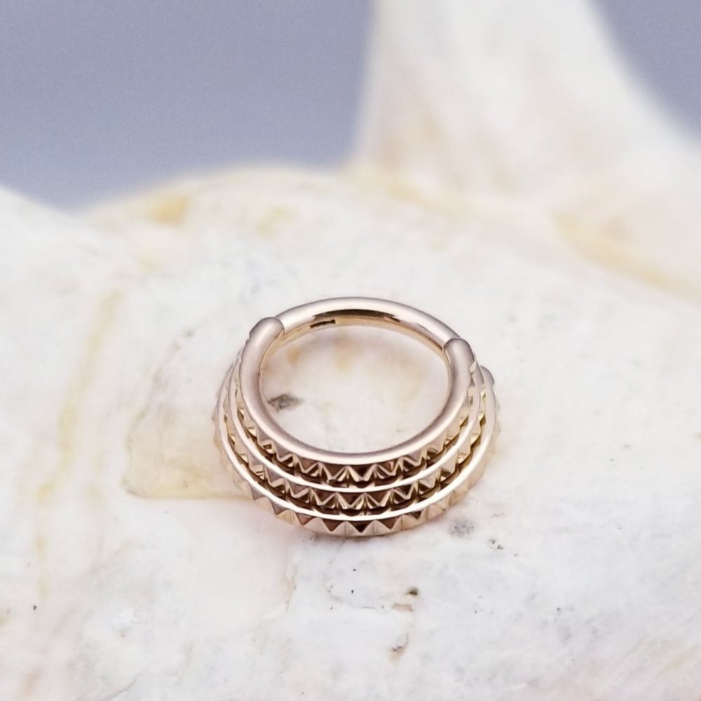 16G Rose Gold Triple Lined Pyramid Cut Hinged Segment Ring Septum Ring - 8mm